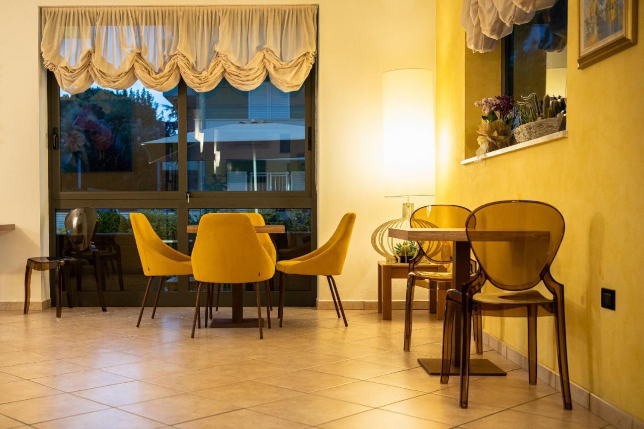 Hotel Zanella Червия Экстерьер фото