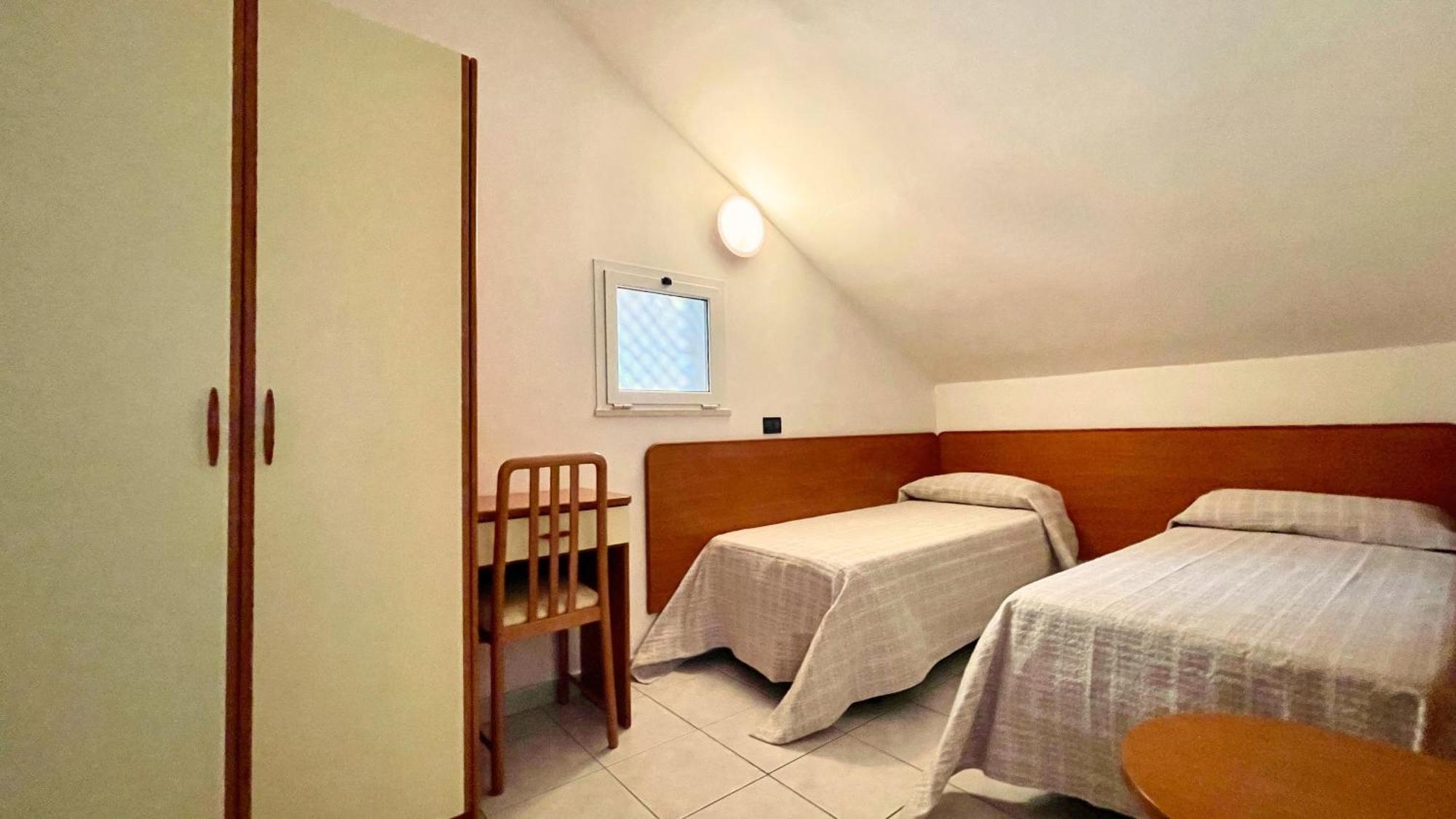 Hotel Zanella Червия Экстерьер фото