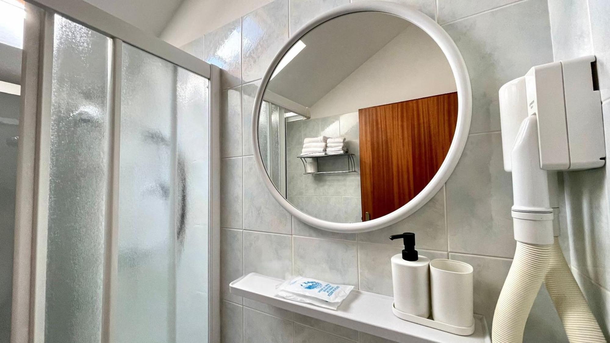 Hotel Zanella Червия Экстерьер фото